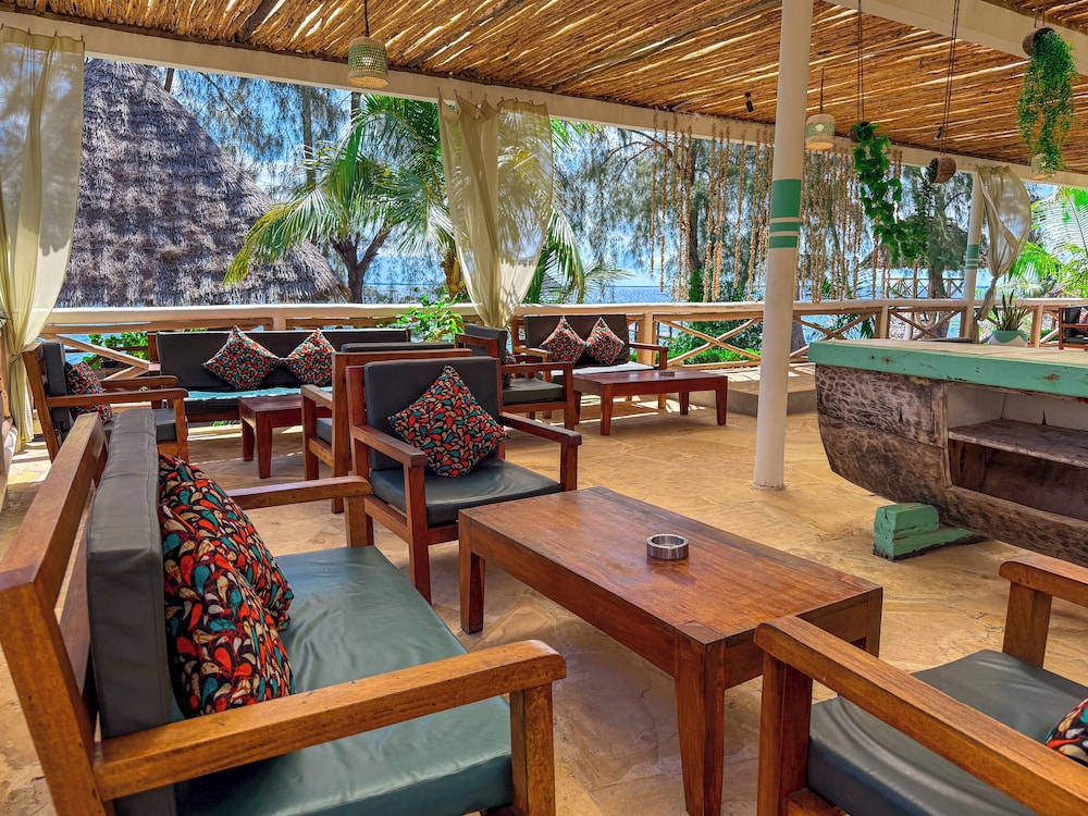 Paradise Beach Resort — Restaurant & bars in Uroa, Zanzibar South