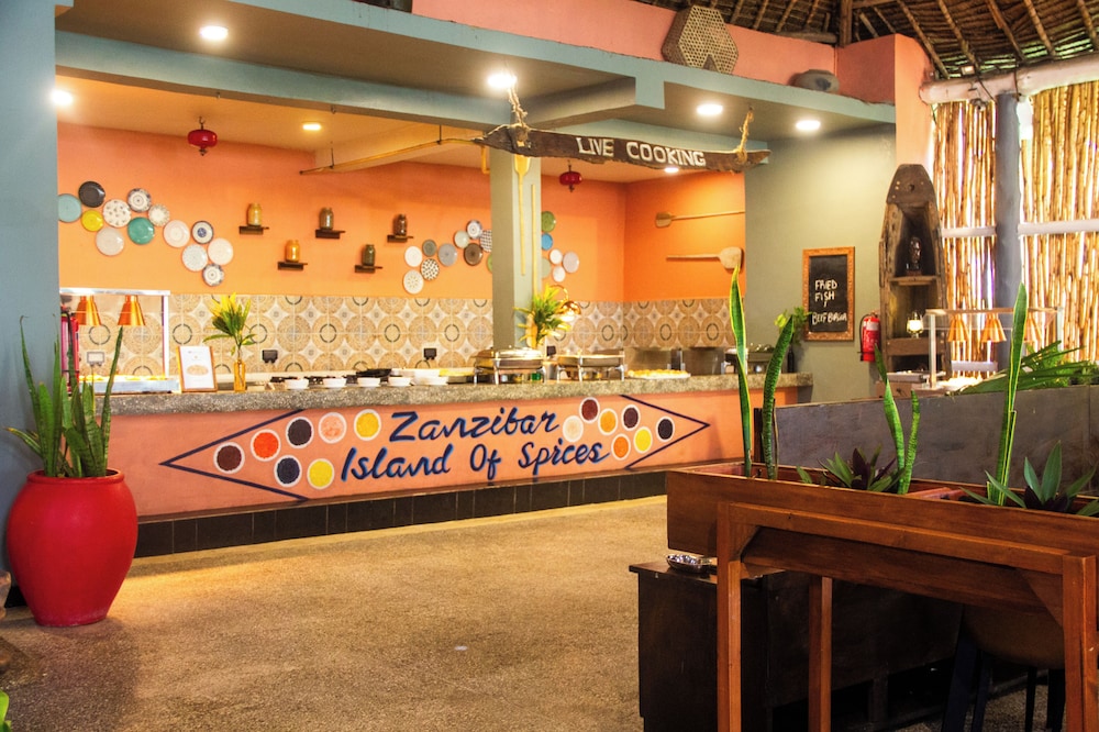 Paradise Beach Resort — Restaurant & bars in Uroa, Zanzibar South