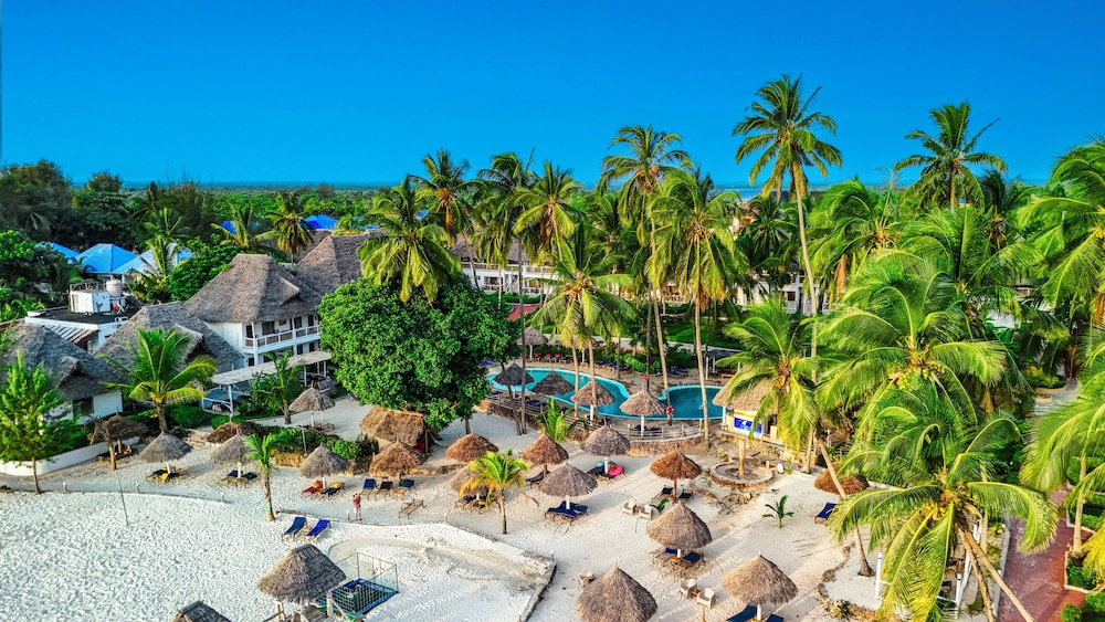Paradise Beach Resort — Main photo in Uroa, Zanzibar South