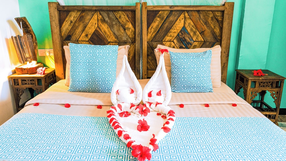 Paradise Beach Resort — Hotel rooms in Uroa, Zanzibar South