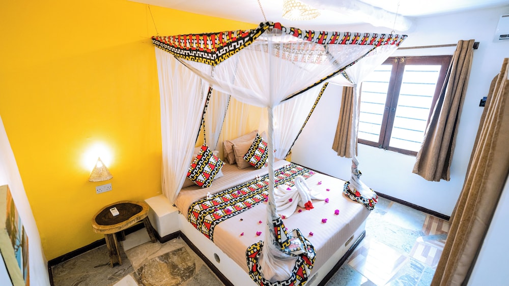 Paradise Beach Resort — Hotel rooms in Uroa, Zanzibar South