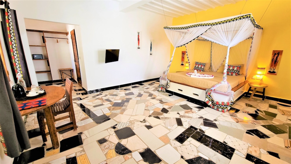 Paradise Beach Resort — Hotel rooms in Uroa, Zanzibar South