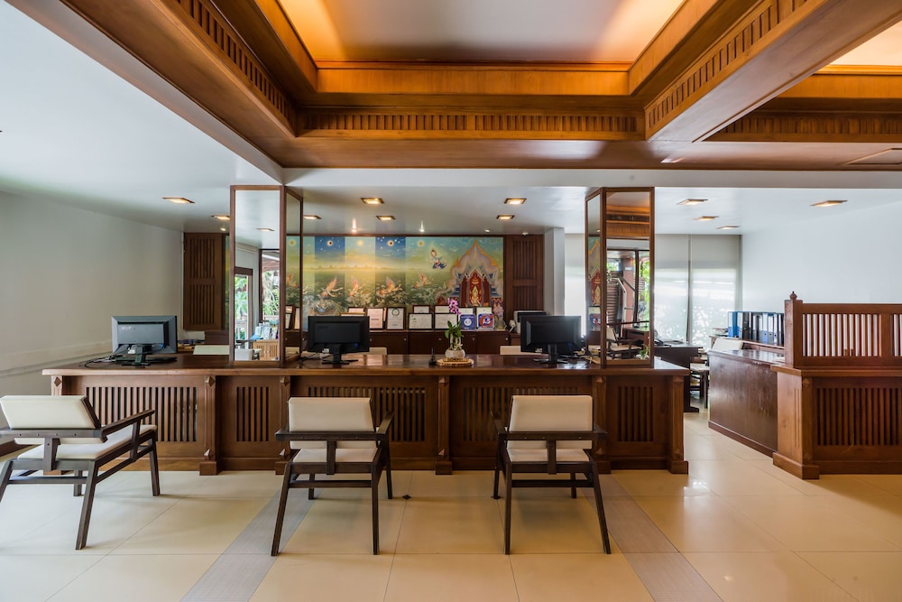 Samui Paradise Chaweng Beach Resort & Spa — Hotel building in Bo Phut, Surat Thani