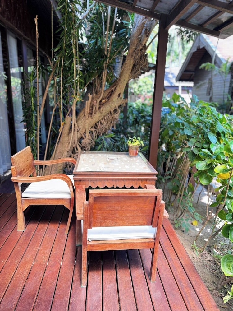 Samui Paradise Chaweng Beach Resort & Spa — Hotel building in Bo Phut, Surat Thani