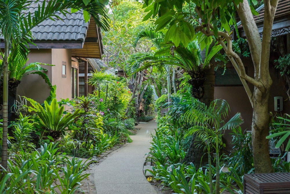 Samui Paradise Chaweng Beach Resort & Spa — Hotel building in Bo Phut, Surat Thani