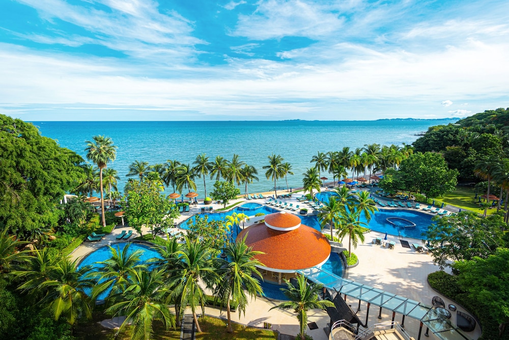 Royal Wing Suites & Spa Pattaya — Main photo in Pattaya, Chonburi