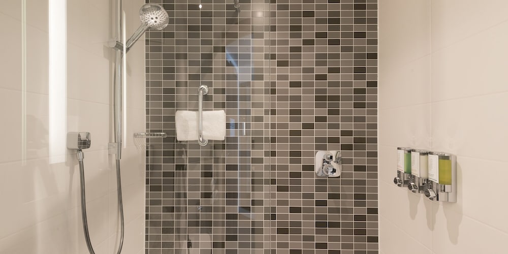 Hampton by Hilton Munich City West — Hotel rooms in Munich, Bavaria