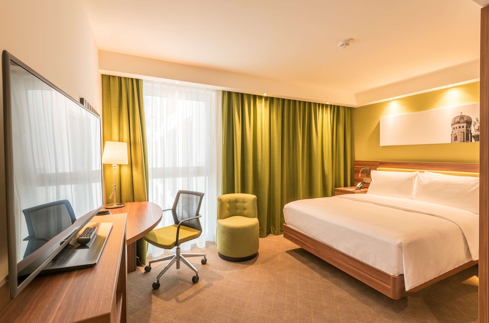 Hampton by Hilton Munich City West — Hotel rooms in Munich, Bavaria