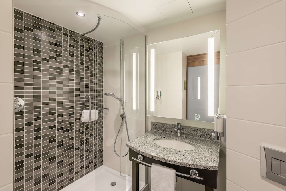 Hampton by Hilton Munich City West — Hotel rooms in Munich, Bavaria