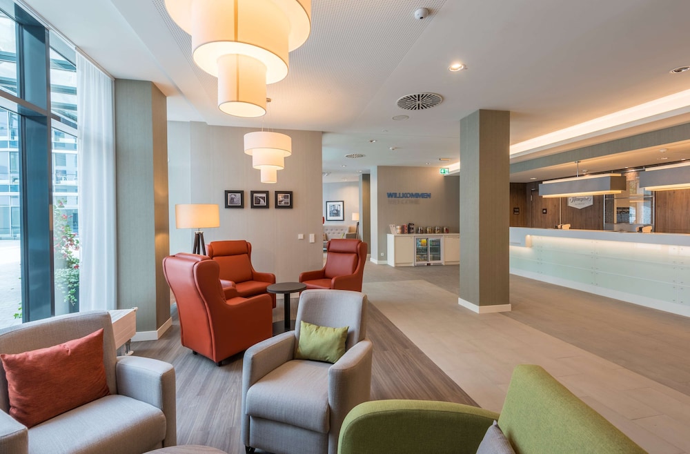 Hampton by Hilton Munich City West — Hotel building in Munich, Bavaria