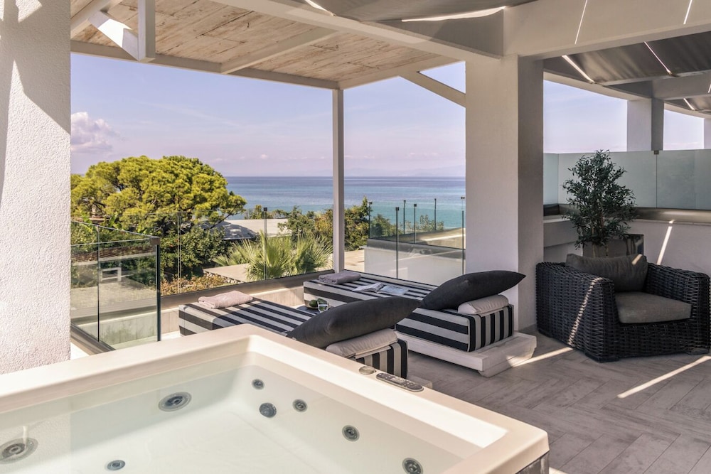 Blue Carpet Luxury Suites - zdjęcie 3