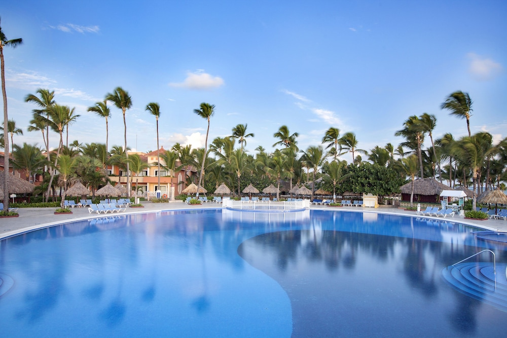 Bahia Principe Explore Punta Cana - Hyatt Inclusive Collection - All Inclusive - Renovated 2026 — Swimming pool in Bavaro, La Altagracia