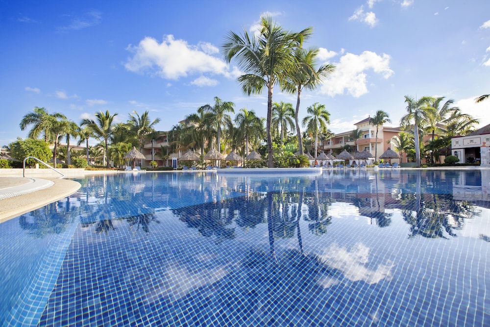 Bahia Principe Explore Punta Cana - Hyatt Inclusive Collection - All Inclusive - Renovated 2026 — Swimming pool in Bavaro, La Altagracia