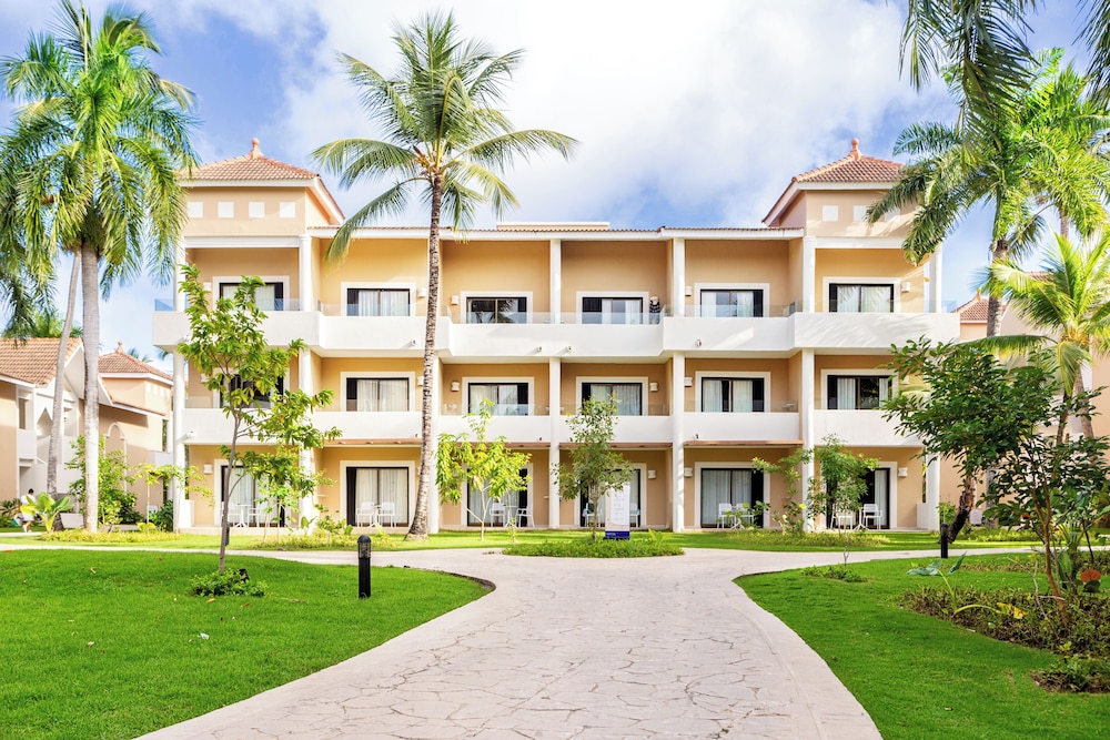 Bahia Principe Explore Punta Cana - Hyatt Inclusive Collection - All Inclusive - Renovated 2026 — Hotel building in Bavaro, La Altagracia
