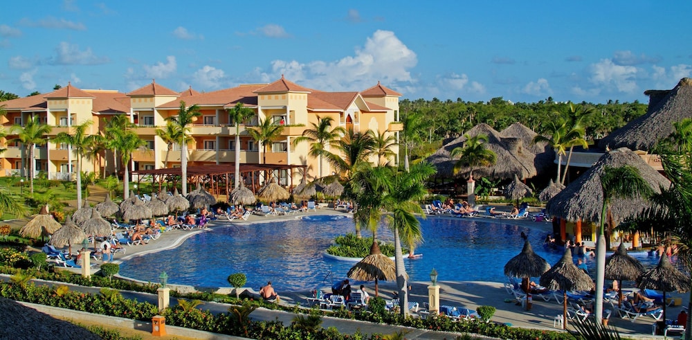 Bahia Principe Explore Punta Cana - Hyatt Inclusive Collection - All Inclusive - Renovated 2026 — Swimming pool in Bavaro, La Altagracia