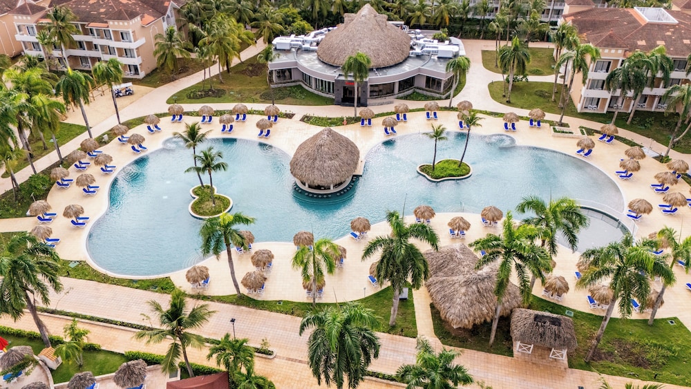 Bahia Principe Explore Punta Cana - Hyatt Inclusive Collection - All Inclusive - Renovated 2026 — Swimming pool in Bavaro, La Altagracia