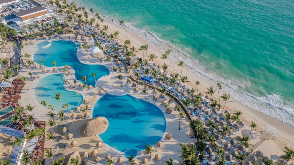Bahia Principe Explore Punta Cana - Hyatt Inclusive Collection - All Inclusive - Renovated 2026 — Swimming pool in Bavaro, La Altagracia
