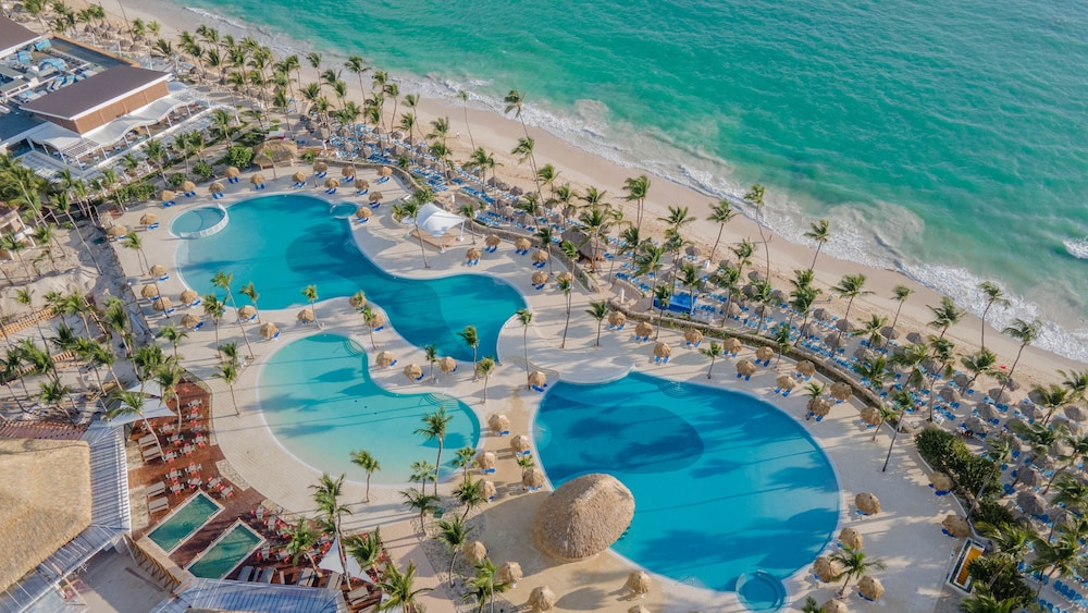 Bahia Principe Explore Punta Cana - Hyatt Inclusive Collection - All Inclusive - Renovated 2026 — Swimming pool in Bavaro, La Altagracia