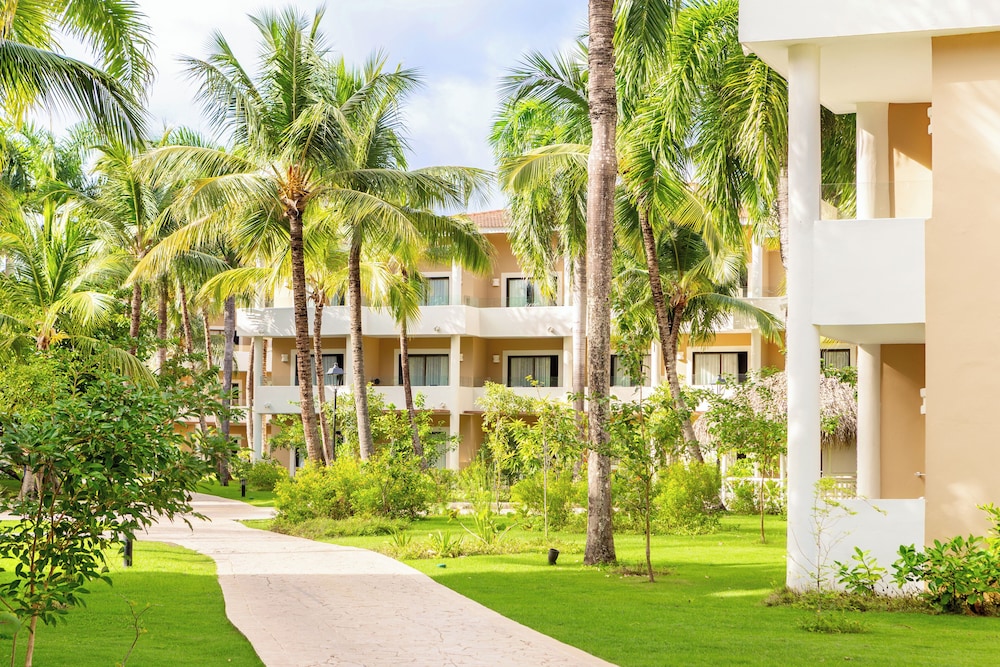 Bahia Principe Explore Punta Cana - Hyatt Inclusive Collection - All Inclusive - Renovated 2026 — Hotel building in Bavaro, La Altagracia