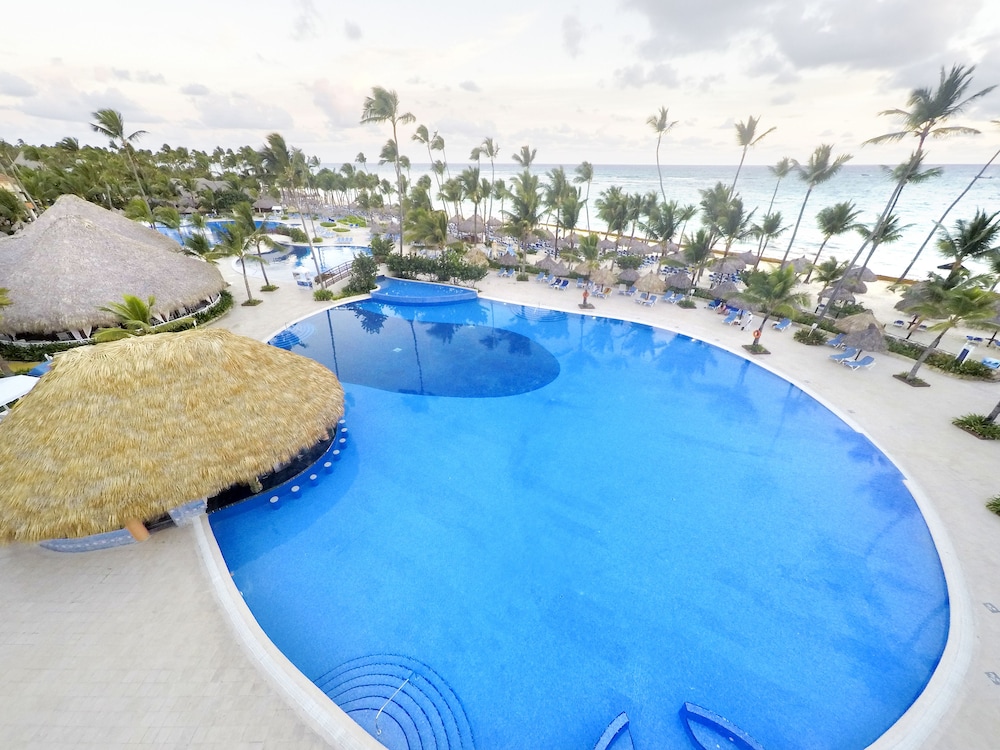 Bahia Principe Explore Punta Cana - Hyatt Inclusive Collection - All Inclusive - Renovated 2026 — Swimming pool in Bavaro, La Altagracia