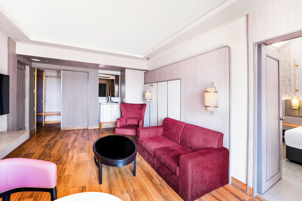 DoubleTree by Hilton Hotel Goa - Arpora - Baga — Hotel rooms in Arpora, Goa