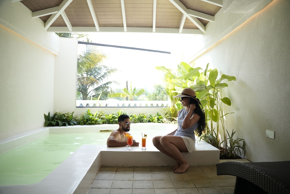 DoubleTree by Hilton Hotel Goa - Arpora - Baga — Swimming pool in Arpora, Goa