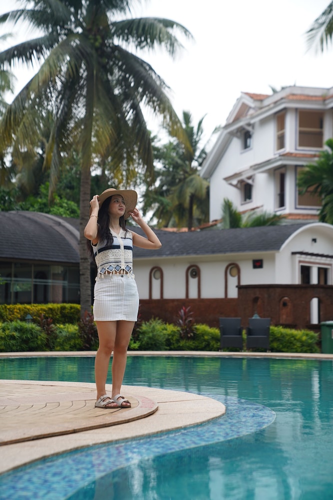 DoubleTree by Hilton Hotel Goa - Arpora - Baga — Swimming pool in Arpora, Goa