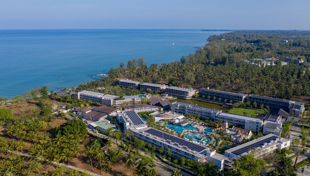 The Sands Khao Lak by Katathani — Hotel building in Khao Lak, Phang Nga