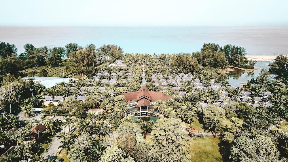 ananea Beyond Khaolak — Hotel building in Khuekkhak, Phang Nga