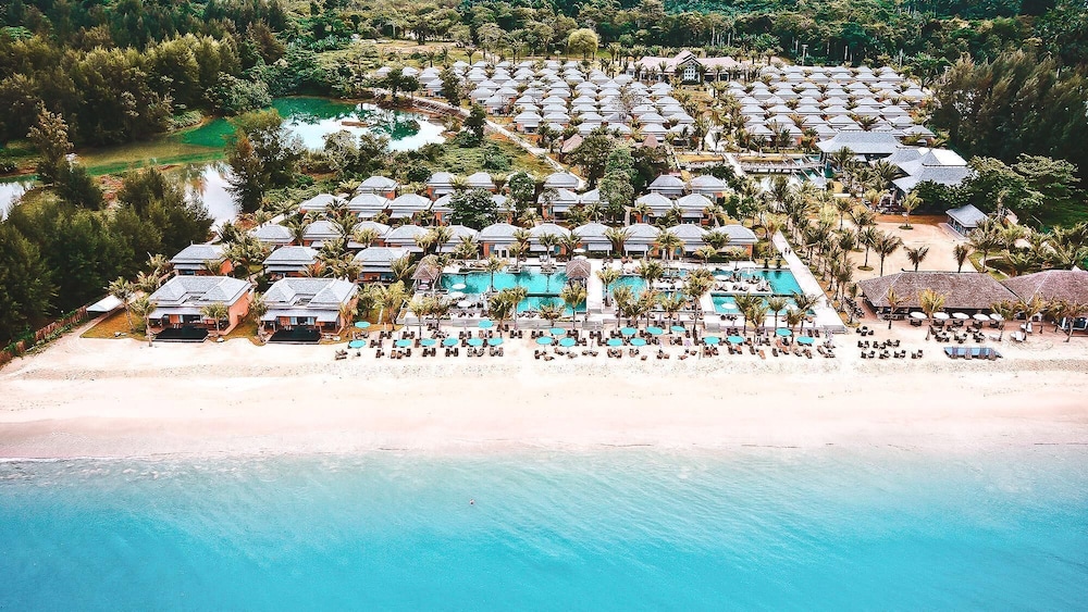 ananea Beyond Khaolak — Beach in Khuekkhak, Phang Nga