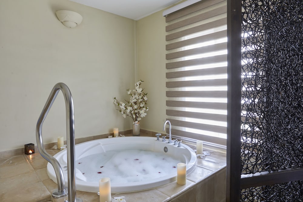 Bahia Principe Escape Ambar - Hyatt Inclusive Collection - Adults Only - All Inclusive — Spa in Bavaro, La Altagracia