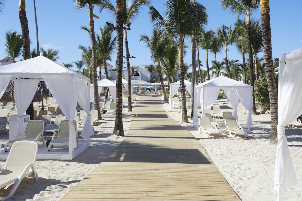 Bahia Principe Escape Ambar - Hyatt Inclusive Collection - Adults Only - All Inclusive — Beach in Bavaro, La Altagracia
