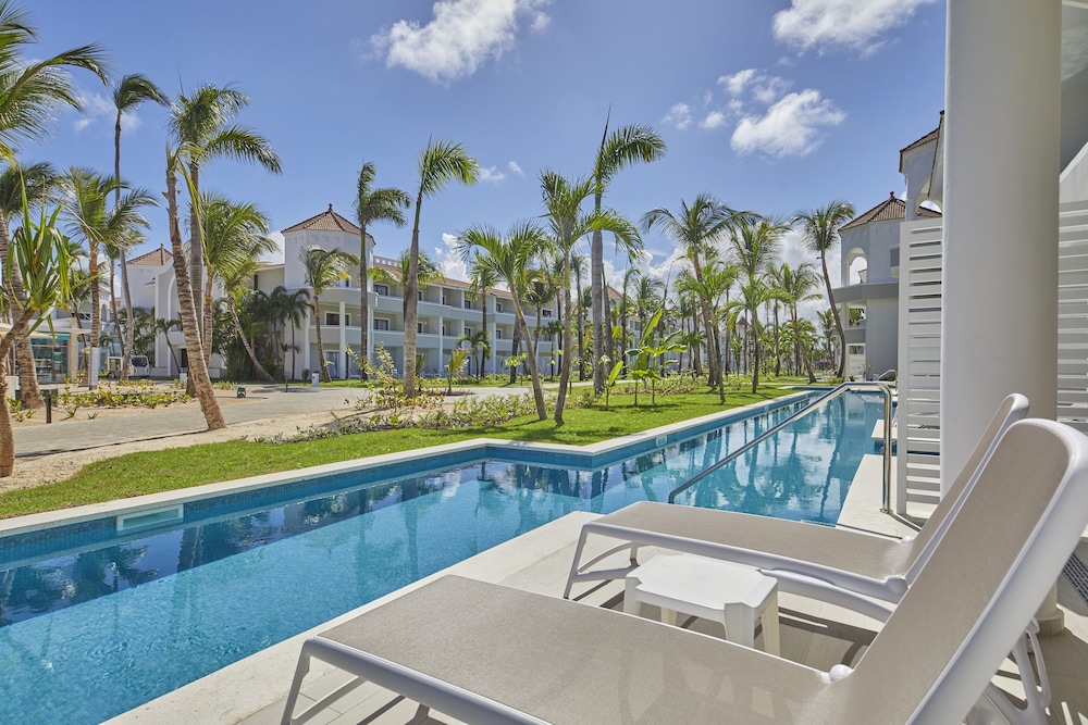 Bahia Principe Escape Ambar - Hyatt Inclusive Collection - Adults Only - All Inclusive — Swimming pool in Bavaro, La Altagracia