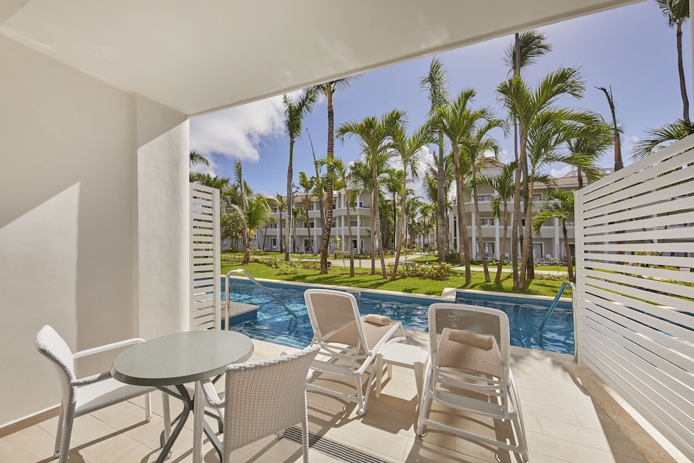 Bahia Principe Escape Ambar - Hyatt Inclusive Collection - Adults Only - All Inclusive — Swimming pool in Bavaro, La Altagracia