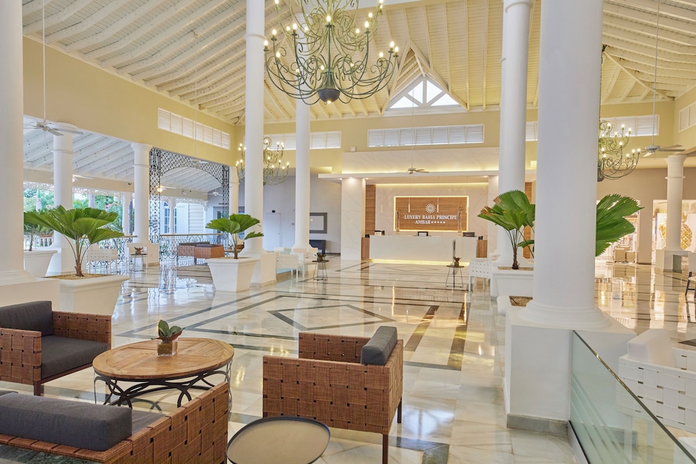 Bahia Principe Escape Ambar - Hyatt Inclusive Collection - Adults Only - All Inclusive — Hotel building in Bavaro, La Altagracia