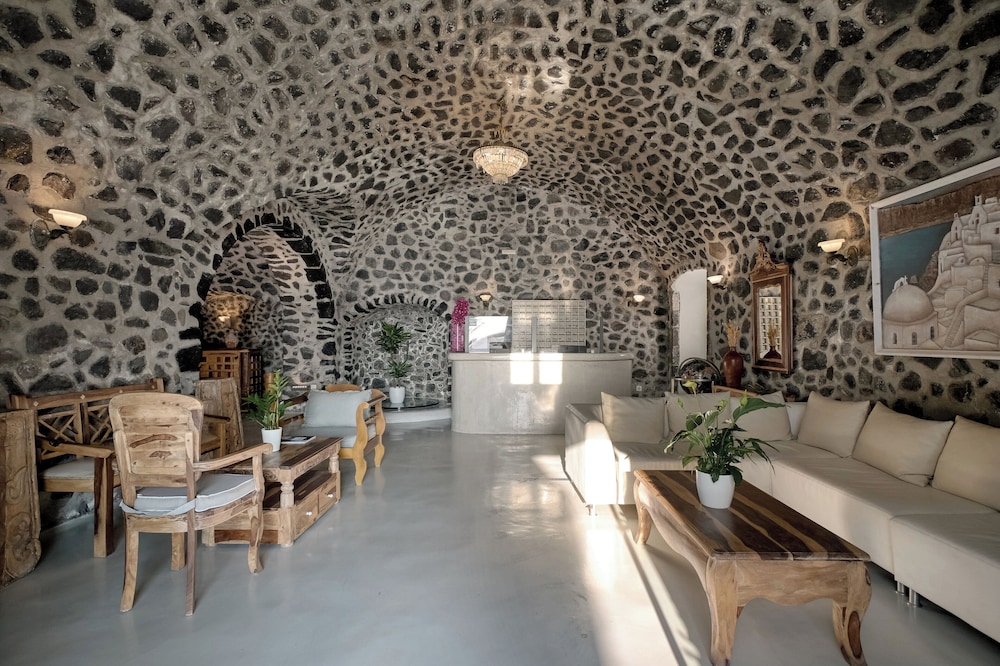 Splendour Hotel and Suites — Spa in Firostefan, South Aegean
