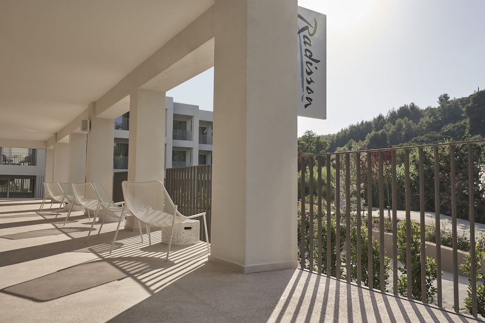 Radisson Resort Plaza Skiathos — Hotel building in Skiathos, Thessaly