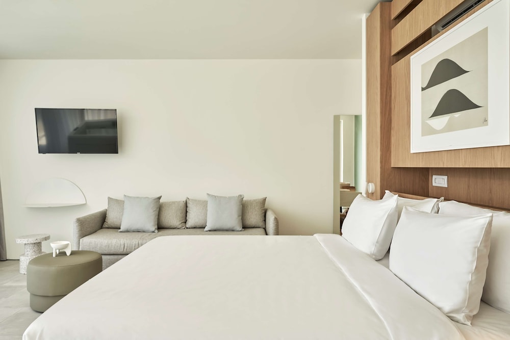 Radisson Resort Plaza Skiathos — Hotel rooms in Skiathos, Thessaly