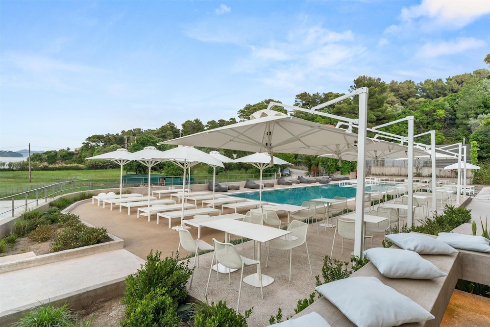 Radisson Resort Plaza Skiathos — Swimming pool in Skiathos, Thessaly