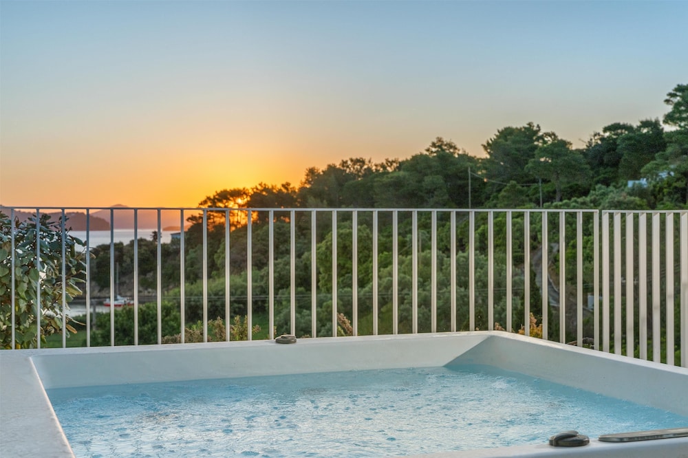 Radisson Resort Plaza Skiathos — Swimming pool in Skiathos, Thessaly