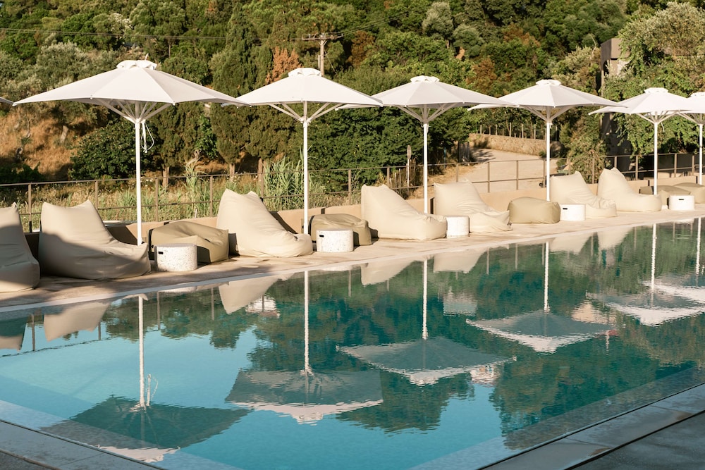 Radisson Resort Plaza Skiathos — Swimming pool in Skiathos, Thessaly