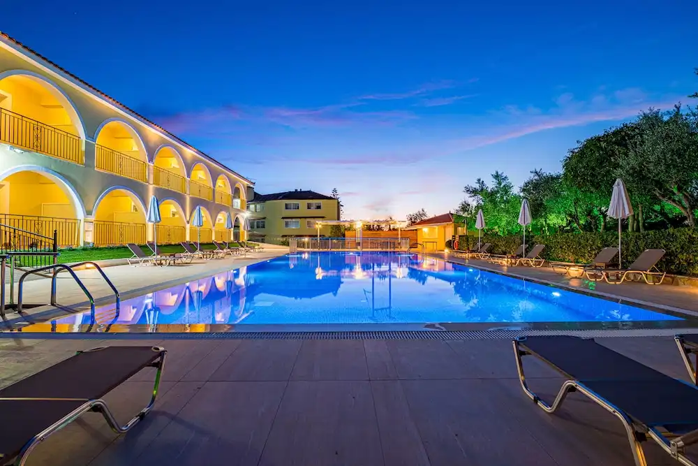 Varres Hotel — Main photo in Zante Town, Ionian Islands