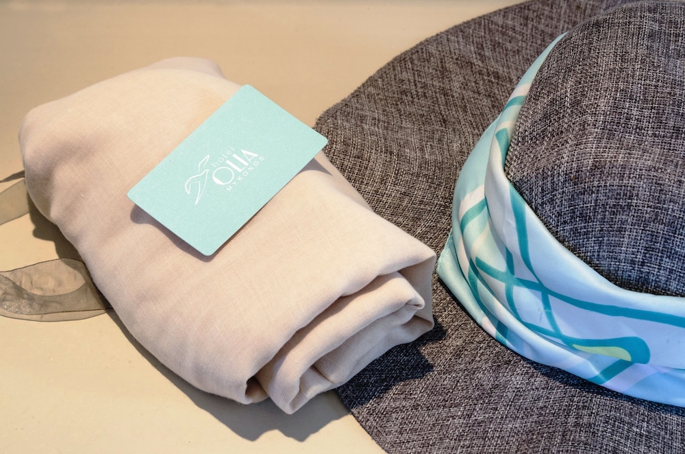 Olia Hotel — Hotel rooms in Tourlos, South Aegean
