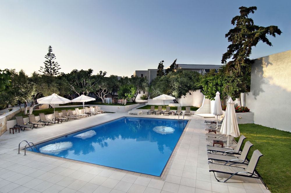 Ourania Apartments