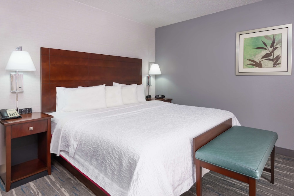 Hampton Inn & Suites Orlando Airport @ Gateway Village — Hotel rooms in Orlando, Florida