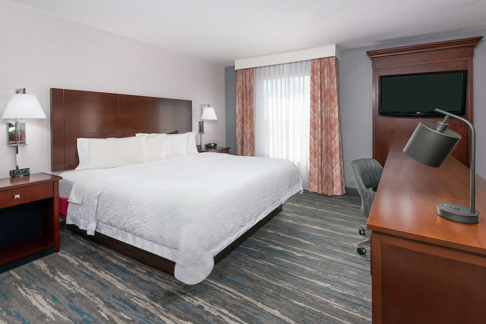 Hampton Inn & Suites Orlando Airport @ Gateway Village — Hotel rooms in Orlando, Florida