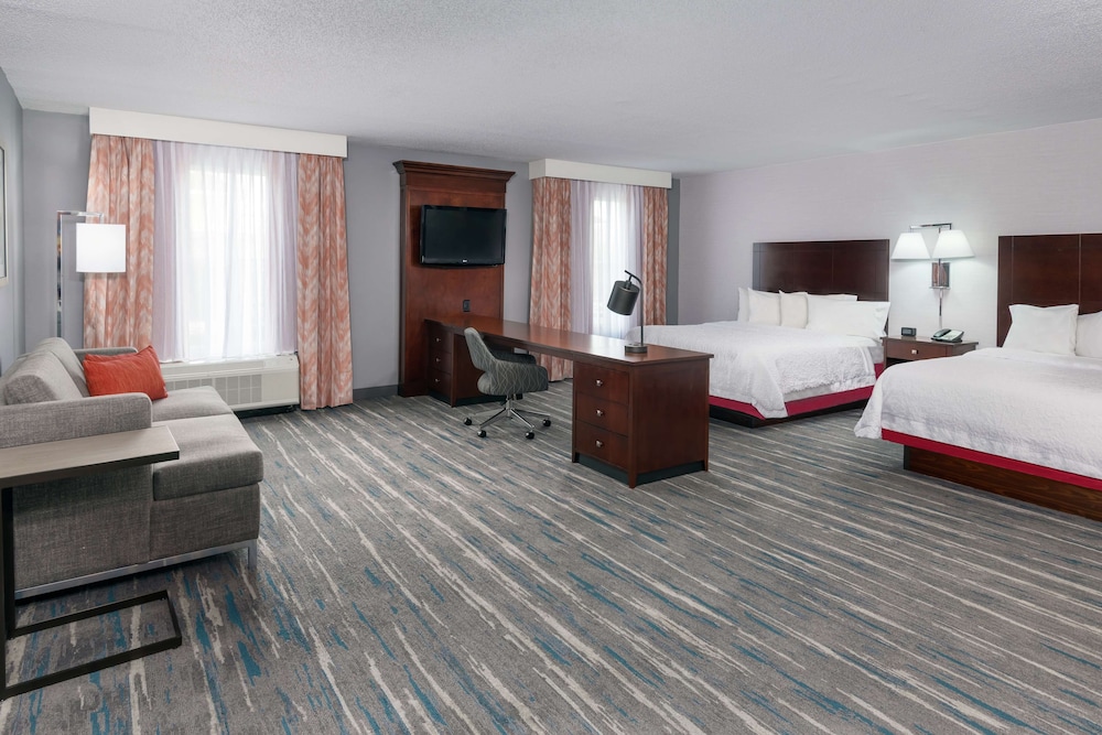 Hampton Inn & Suites Orlando Airport @ Gateway Village — Hotel rooms in Orlando, Florida