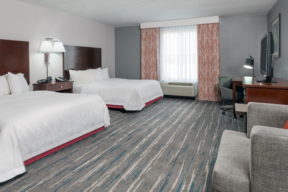 Hampton Inn & Suites Orlando Airport @ Gateway Village — Hotel rooms in Orlando, Florida