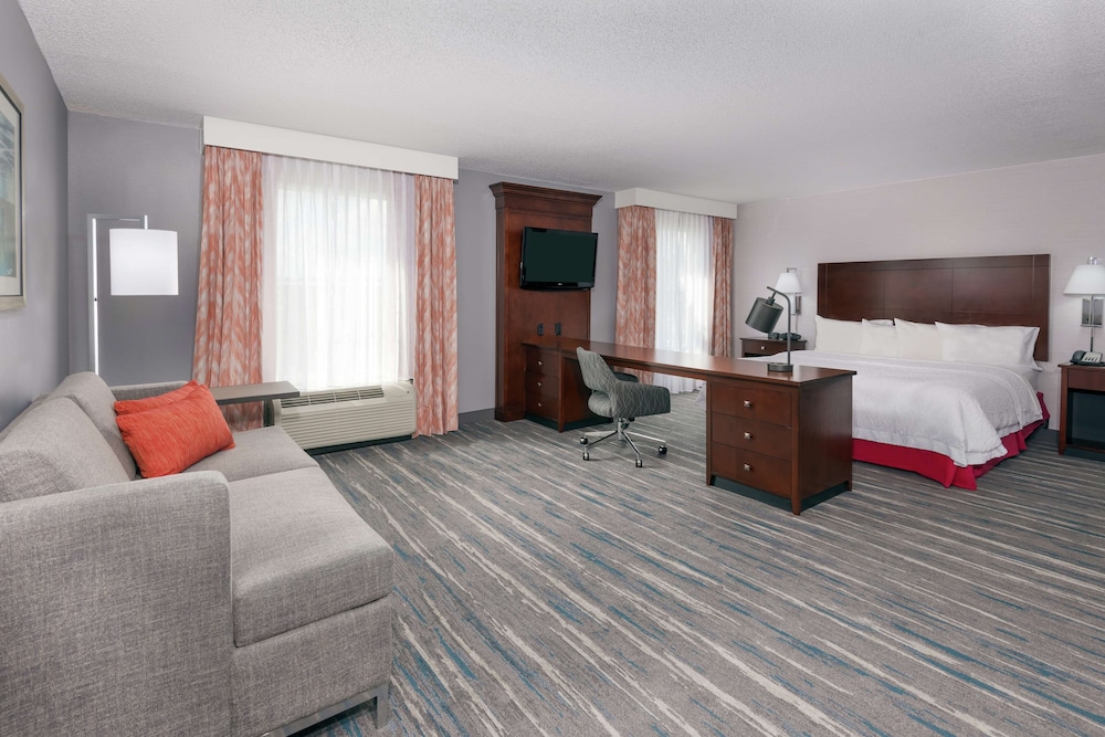 Hampton Inn & Suites Orlando Airport @ Gateway Village — Hotel rooms in Orlando, Florida