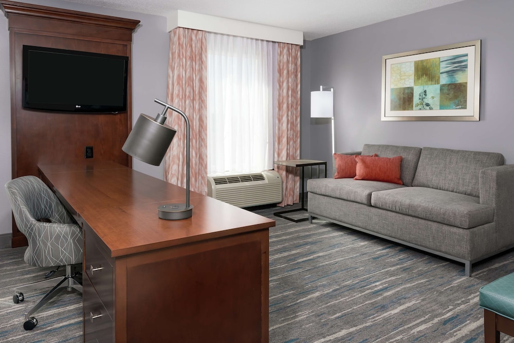 Hampton Inn & Suites Orlando Airport @ Gateway Village — Hotel rooms in Orlando, Florida